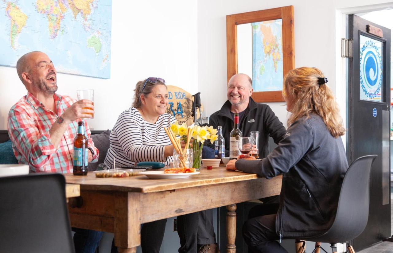 Ocean Backpackers Self-Catering Hostel Илфракомб Екстериор снимка