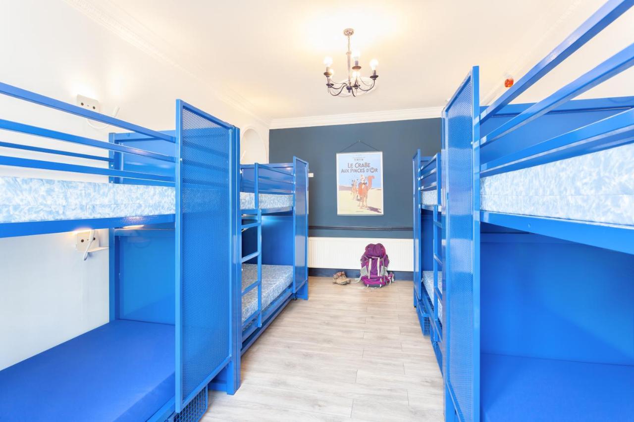 Ocean Backpackers Self-Catering Hostel Илфракомб Екстериор снимка