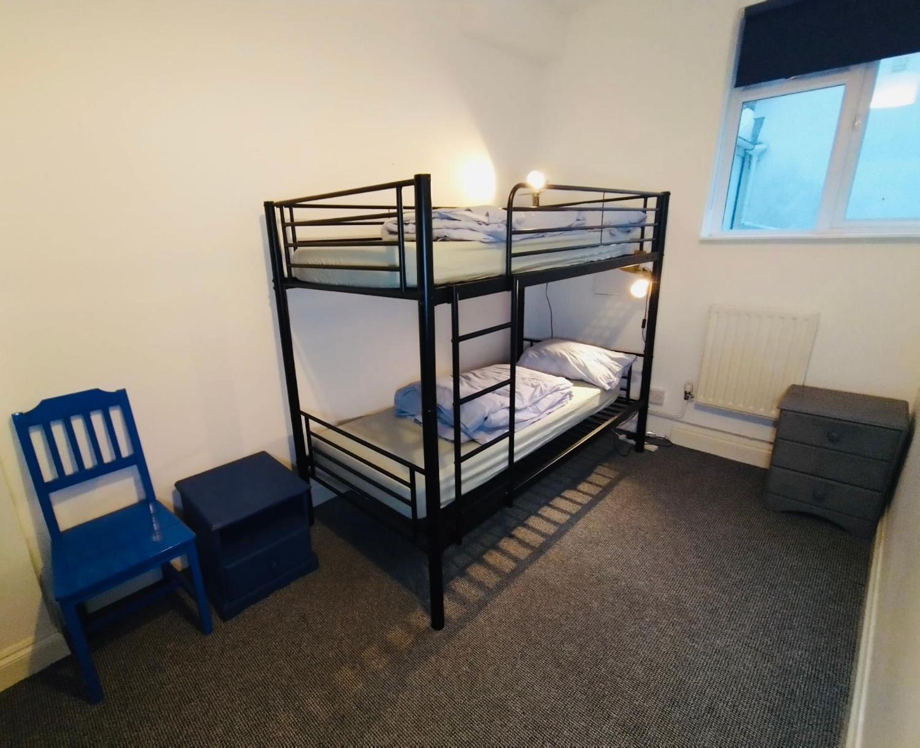 Ocean Backpackers Self-Catering Hostel Илфракомб Екстериор снимка